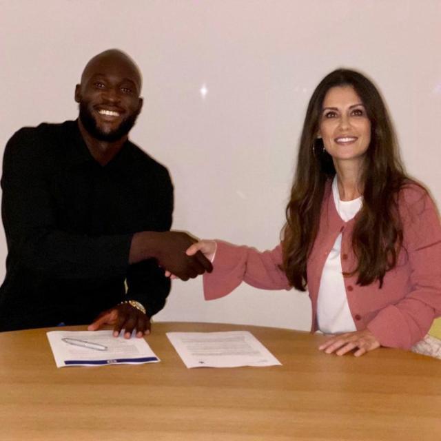 1628789312181035498.jpg 5yQvDsji.jpg